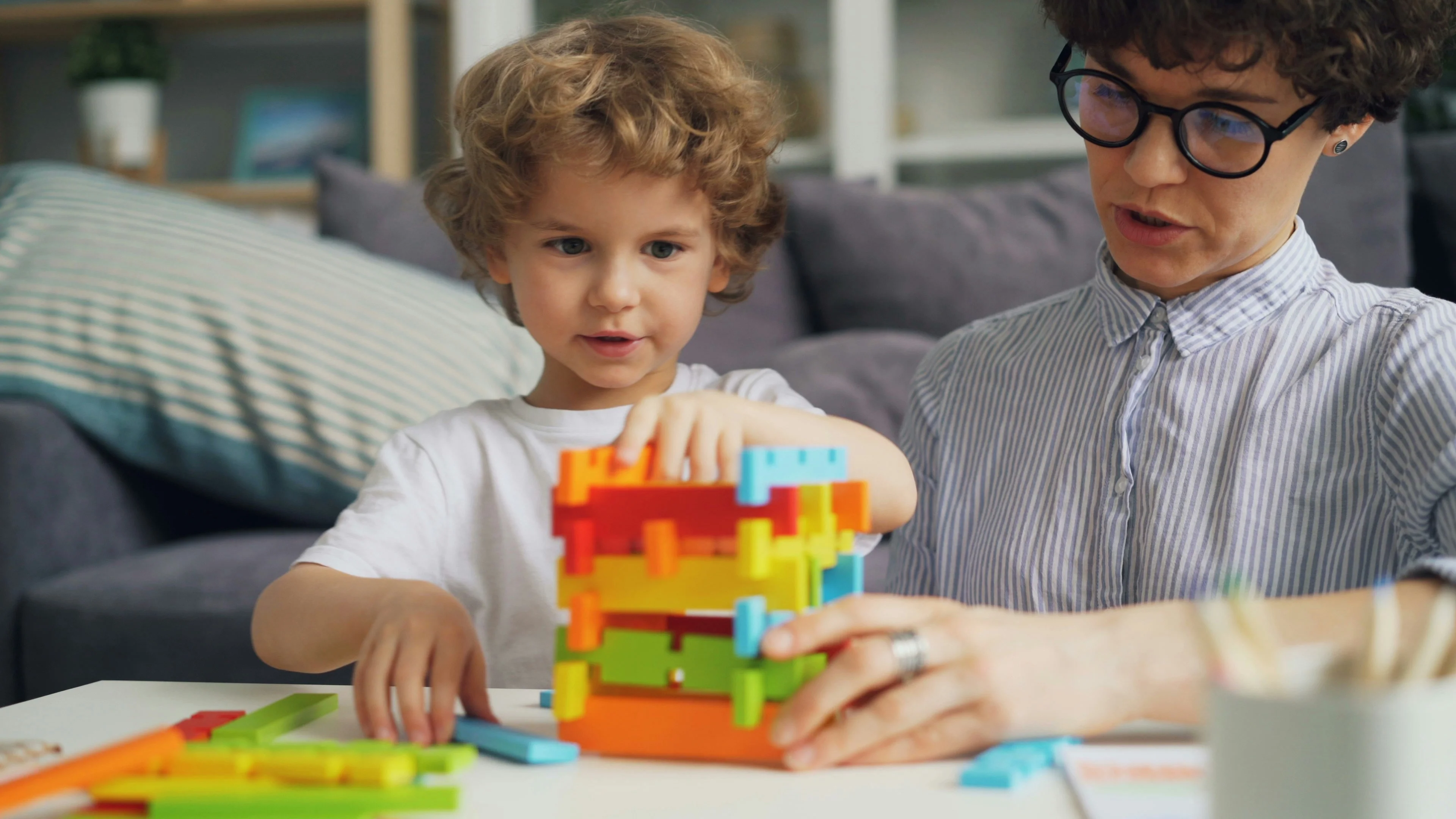 Finding the Right Homeshare Lodger to Help with Your Children